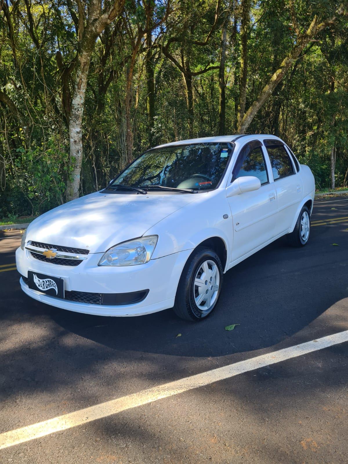 Chevrolet Classic 1.0 2012